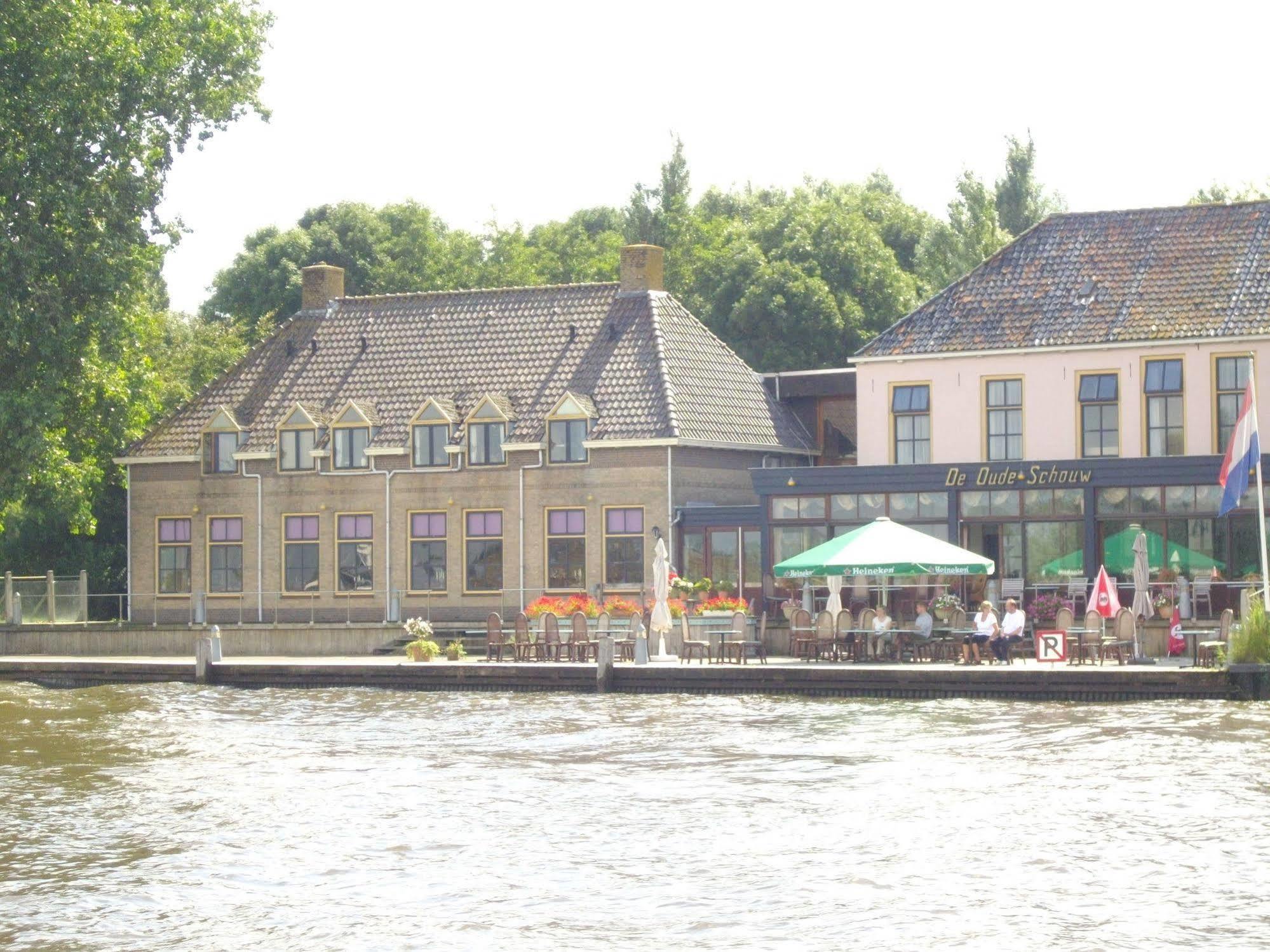 De Oude Schouw Hotel Jirnsum Exterior photo